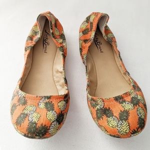 Lucky Brand pineapple flats size 9M